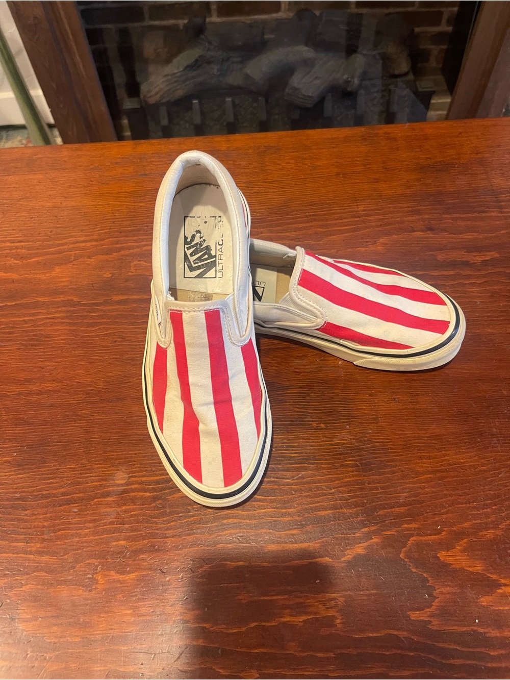Vans Classic Slip-On 98 DX UltraCush Red White Stripe Shoes Women’s 6.5